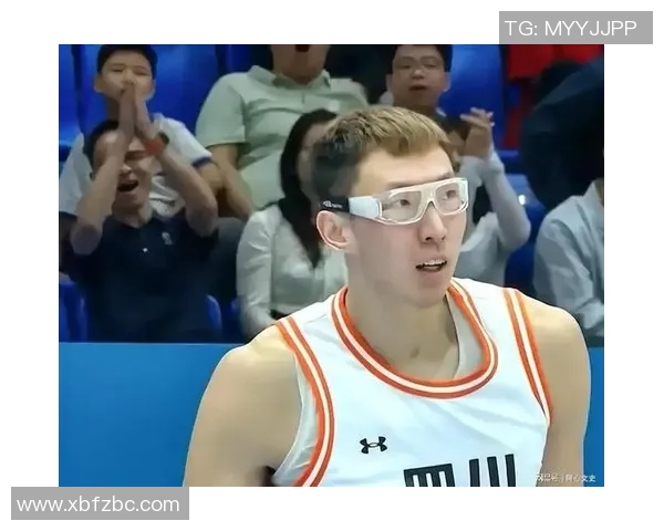 周琦在国际赛场上的崛起与挑战:从青涩新星到篮球巨星的奋斗历程 周琦在国际赛场上的崛起与挑战:从青涩新星到篮球巨星的奋斗历程