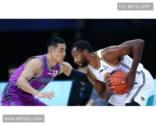 周鹏：从篮球场上的拼搏者到生活中的追梦人，探索他的成长与蜕变之路