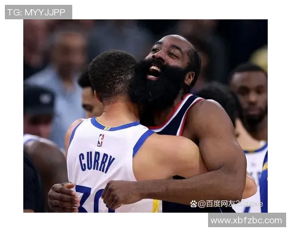 最强NBA对决哈登与库里谁能称霸赛场引发球迷热议