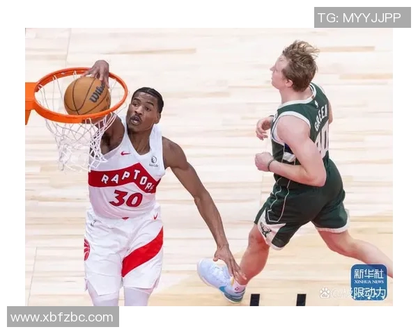 热火与猛龙季后赛第五场激战回顾球迷热情高涨精彩瞬间不容错过