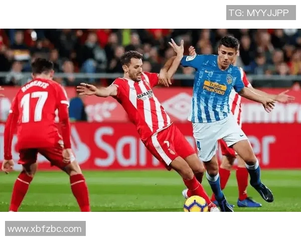 奥斯积克与埃因霍温的激烈对决揭示足球战术的精彩碰撞与球队实力的较量