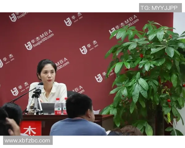 成都羽毛球队的崛起之路：邀请赛特别报道与辉煌成就回顾MBA