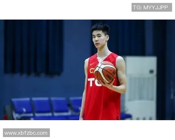 郭昊文：从青年篮球新星到职业赛场的奋斗与成长之路