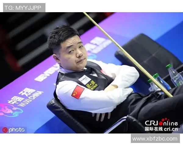 丁俊晖与颜丙涛激战正酣赛况分析与精彩瞬间回顾 丁俊晖与颜丙涛激战正酣赛况分析与精彩瞬间回顾