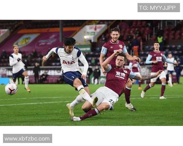 伯恩利与曼联历史交锋比分回顾及精彩瞬间分析 伯恩利与曼联历史交锋比分回顾及精彩瞬间分析