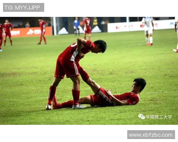 成都足球队在冠军赛中的耐力表现分析与战术探讨