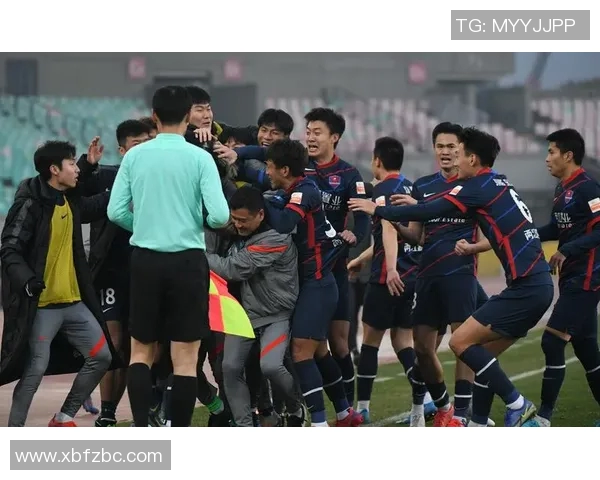 重庆足球队实力飙升创造历史新高引发广泛关注与期待